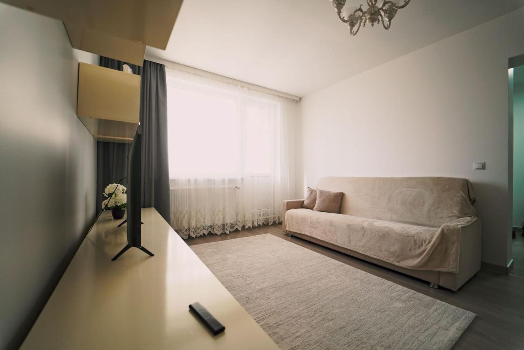 Luxury Apartament Ultracentral Of Suceava Esplanada Esterno foto